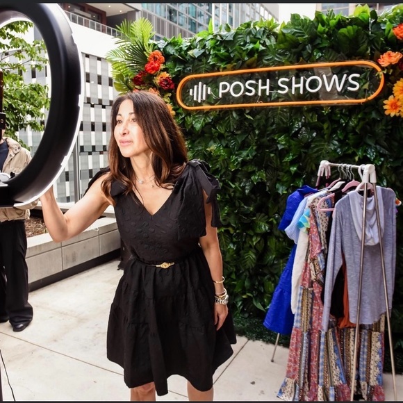 08 Fabulous Chic Button Detailed Balloon Sleeve  Dress - Picture 6 of 6